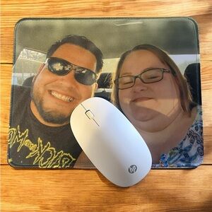 HP White Wireless Mouse with Custom Photo Mousepad